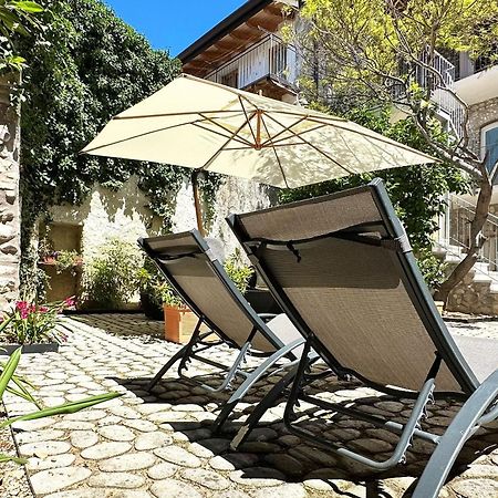 Ferienwohnung Borgo Dei Sogni San Felice del Benaco Exterior foto
