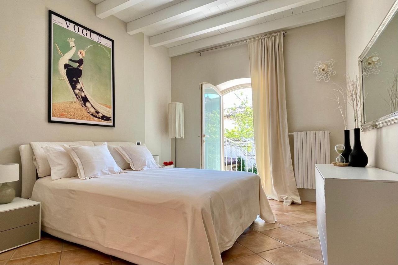 Ferienwohnung Borgo Dei Sogni San Felice del Benaco Exterior foto