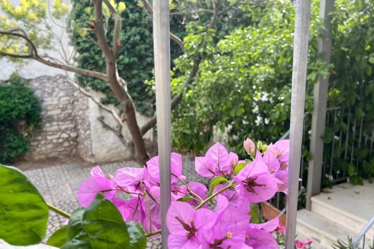 Ferienwohnung Borgo Dei Sogni San Felice del Benaco Exterior foto