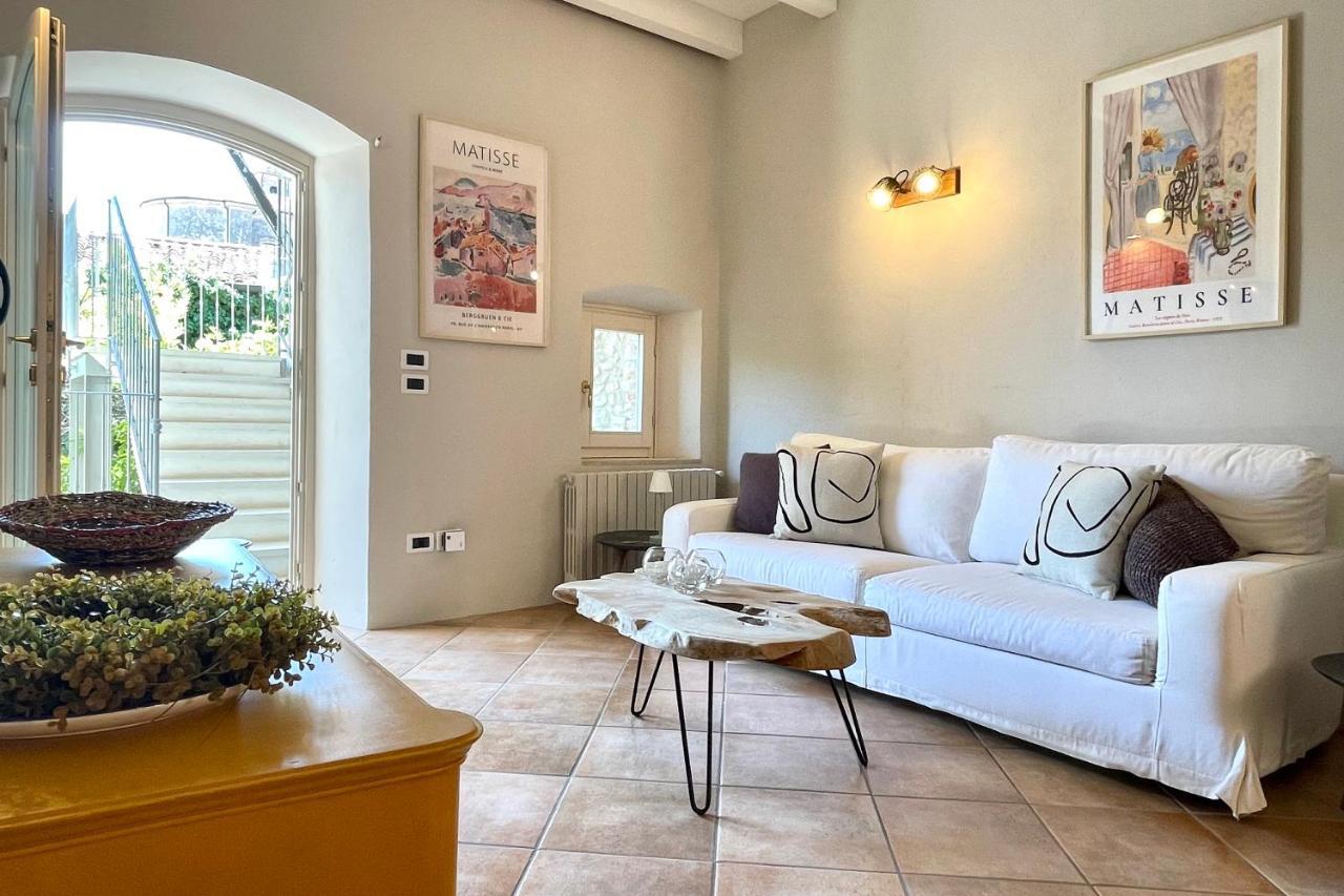 Ferienwohnung Borgo Dei Sogni San Felice del Benaco Exterior foto