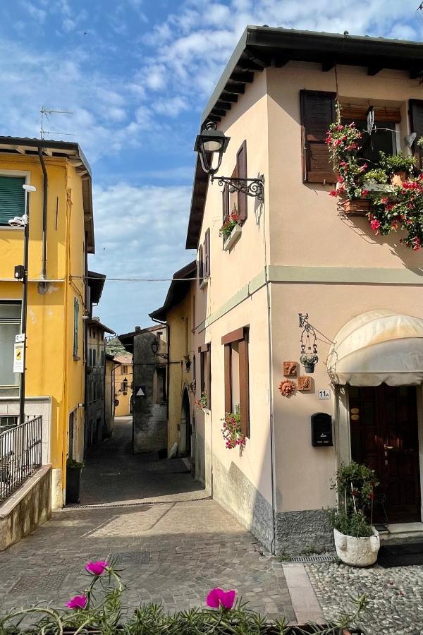 Ferienwohnung Borgo Dei Sogni San Felice del Benaco Exterior foto